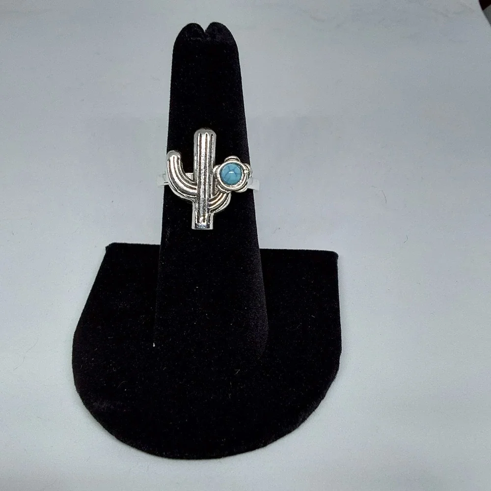 Women's Bohemian Western Retro Zinc Natural‎ Turquoise Inlaid Stone Ring Size 7